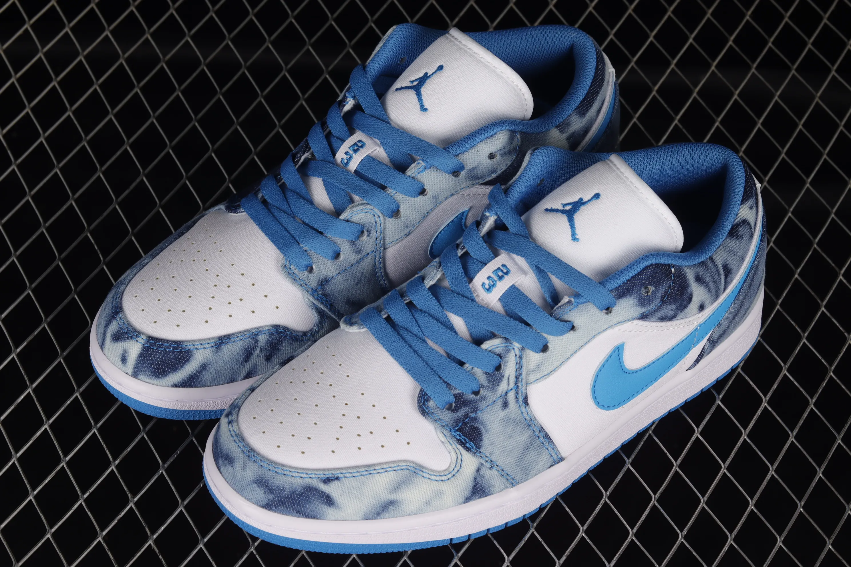 All categories Air Jordan Jordan series basketball shoes Air Jordan 1 Low Z version Air Jordan 1 Low "Washed Denim" AJ1 Joe 1 navy washed denim low-top casual sneakers DM8947-100